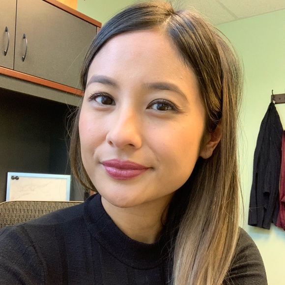 Meet your Posher, Camille - Picture 1 of 1